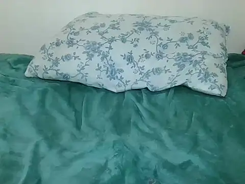 Sweetbanana24's Live XXX Chat