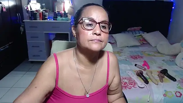 دردشة pervert_mommy_ الجنسية المباشرة