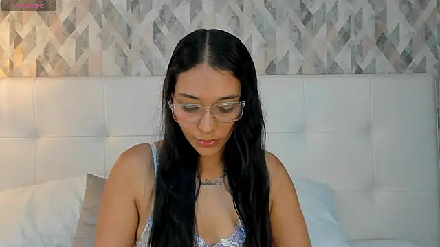 Roseaurora Live XXX Chat