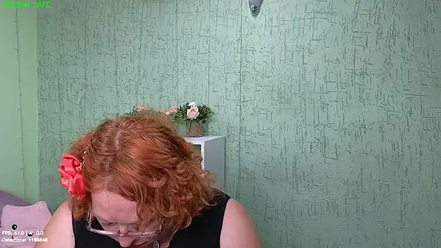 Fara_Flutte Adlı Modelin Canlı XXX Sohbeti