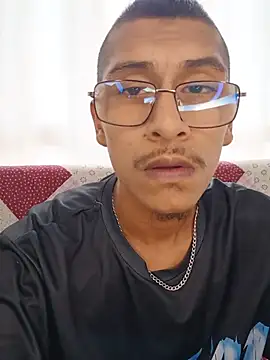 Živý XXX chat Lil_black009