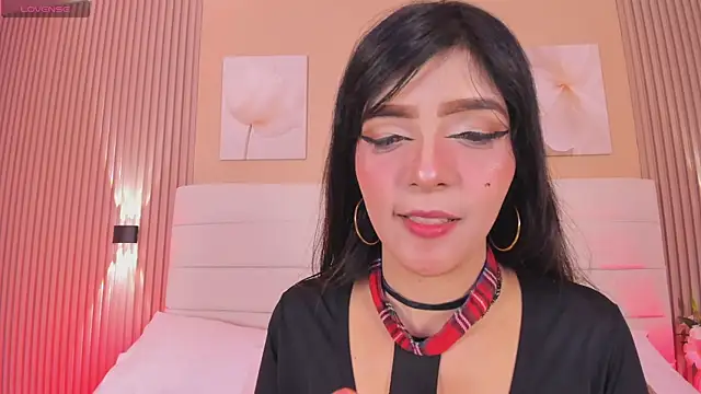 LisaLain Adlı Modelin Canlı XXX Sohbeti