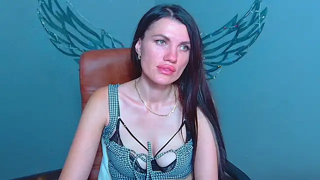 MilaLoona's Live XXX Chat