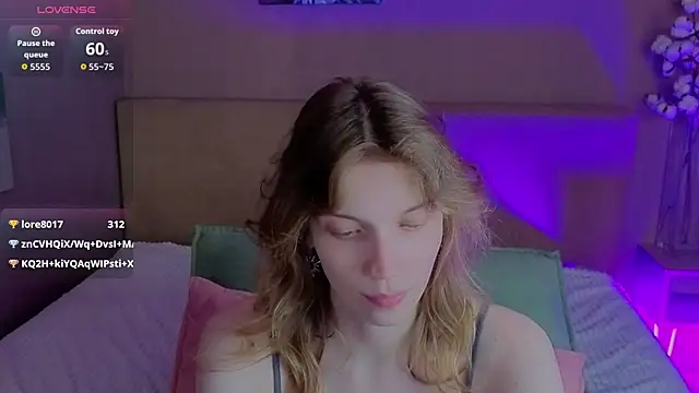 Chat XXX en directo de Emily_Cartex