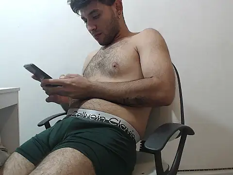 XXX chat uživo modela omar202612