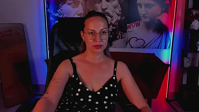 Charlotte_Hudson's Live XXX Chat