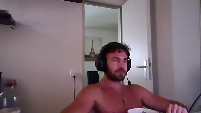 alpha-hunk live XXX chat