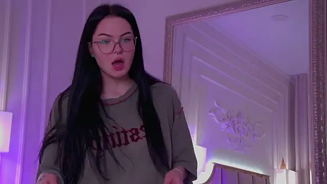 CindyMil Chat XXX in diretta