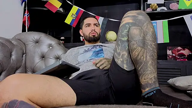 Chat +18 de matteosantos ao vivo