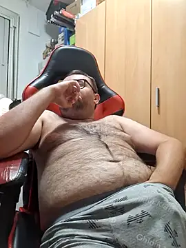 Javier_bear – Naživo XXX chat