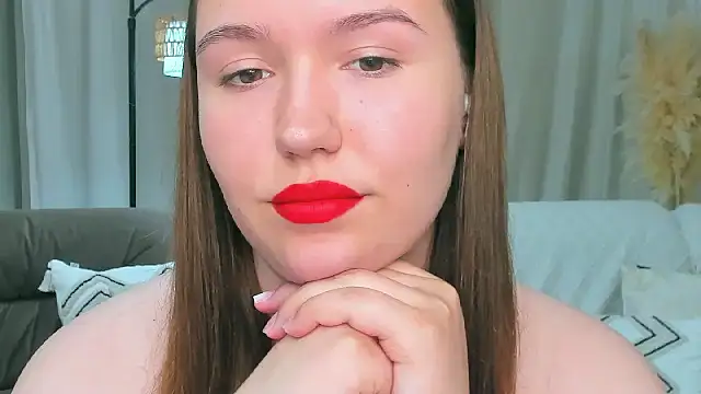 Carolina__Sweet Adlı Modelin Canlı XXX Sohbeti