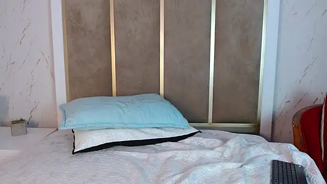 Anny_Mora_ Adlı Modelin Canlı XXX Sohbeti