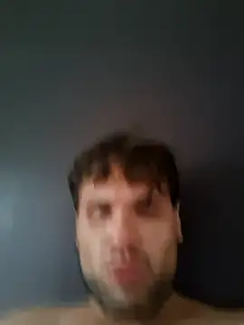הופעת וובקאם של nhilbouvbouy