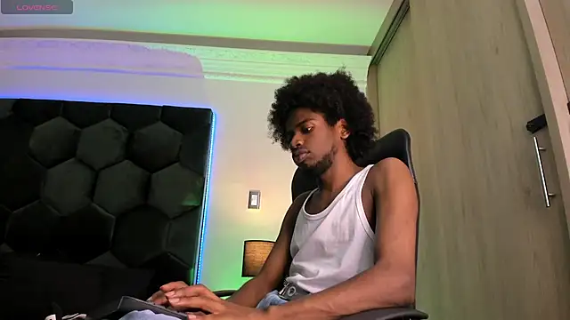 XXX chat uživo modela AllexJacob