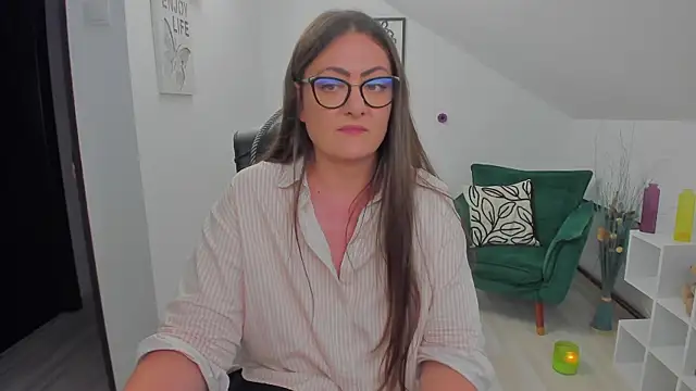 MistressDarrah Live XXX-Chat