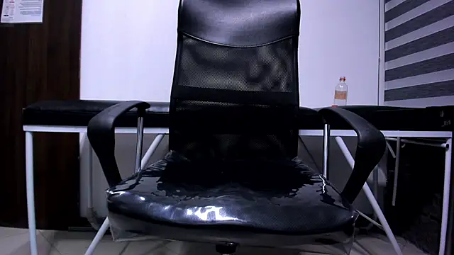 Czat XXX na żywo – LeilaSmith_