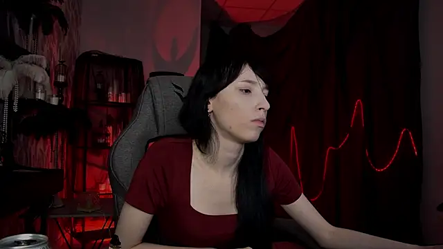SeraphineSparda élő XXX-chatje