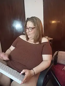 XXX chat uživo modela Kataleyamilf69_