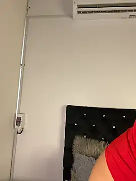 XXX chat uživo modela Val12777