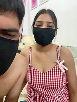 Chat +18 de SWEET_AARU1 ao vivo