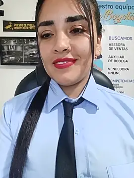 Chat XXX en directo de MAYE__13