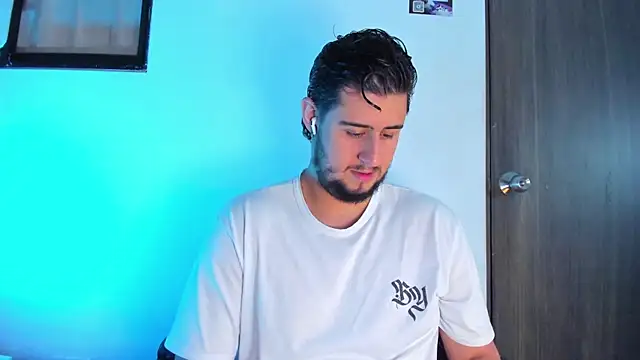 Ryan_evannss_ Adlı Modelin Canlı XXX Sohbeti