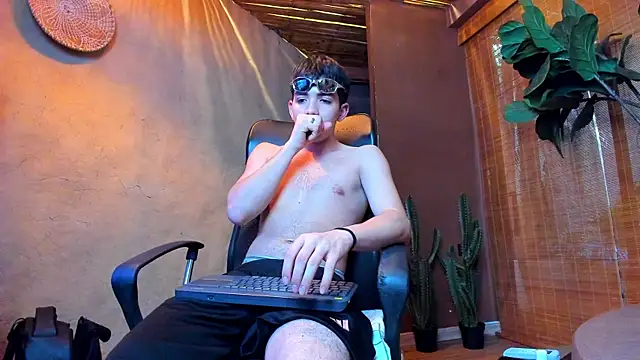 AxelStong élő XXX-chatje