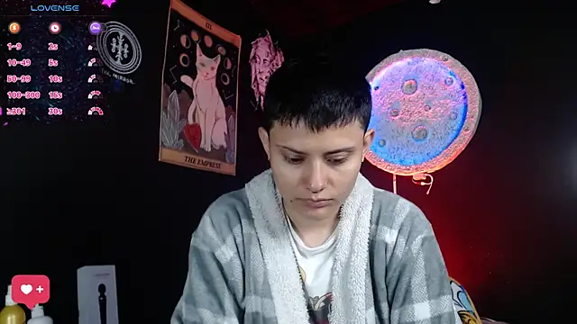 girl_intense444's Live XXX Chat