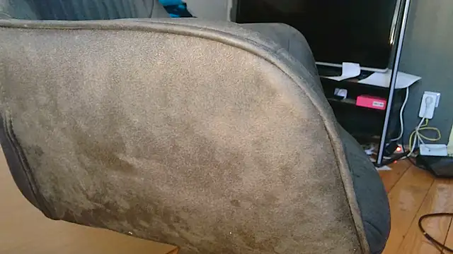 T0Yforeskin's Live XXX Chat