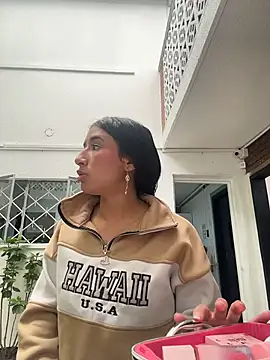 LilyRossi_'s Live XXX Chat