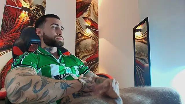 Luke_davis01 live XXX chat