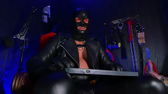 Master_Connor_BDSM: онлайн-секс-чат