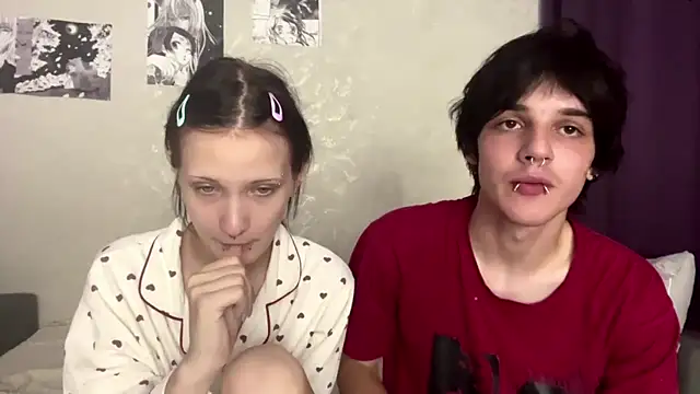 altycouple's Live XXX Chat