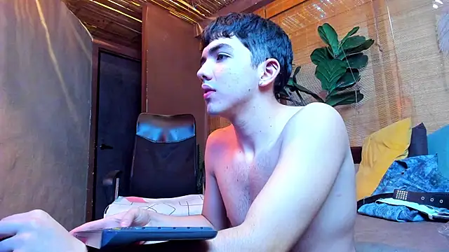 AxelStong Live XXX-chat
