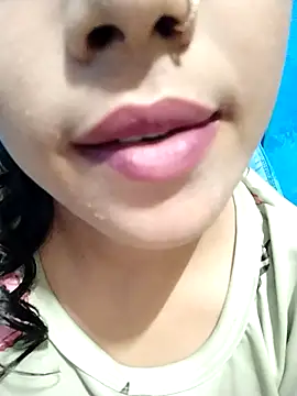 Anki-doll Chat XXX in diretta