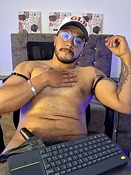 BrunoSilva_'s Live XXX Chat