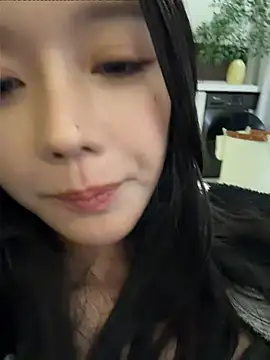 BBi-0329's Live XXX Chat