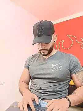 XXX chat uživo modela Mike_savage3