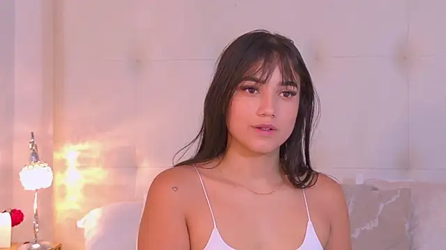 AlejaAcosta's Live XXX Chat