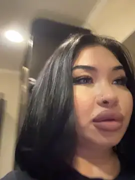 LaaadyDaaamn's Live XXX Chat