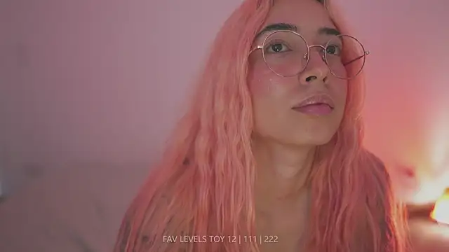 dearnina_'s Live XXX Chat