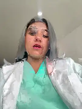 CAROLINE__07 – Naživo XXX chat