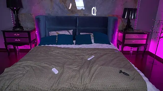 KimberlyWorld Adlı Modelin Canlı XXX Sohbeti