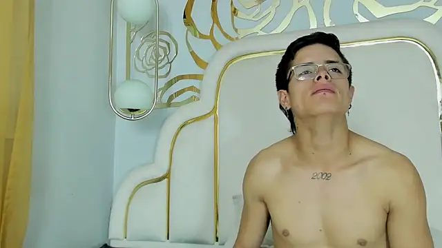 Chat XXX en directo de midnightlust_vc