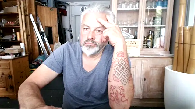 Berg_Boy Live XXX-Chat