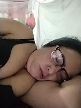 Chat XXX ao vivo de Naaya8109