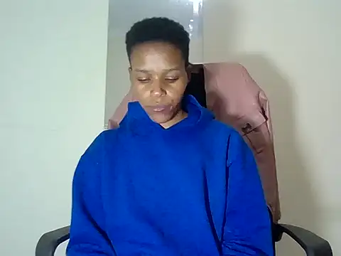 Chat XXX ao vivo de Petite_vee001