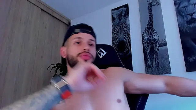 Santos_ramirez1のライブXXXチャット