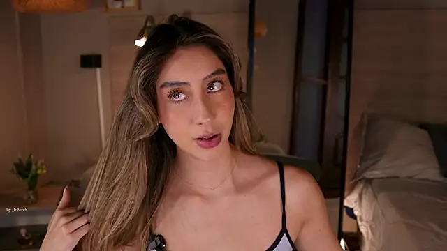 lua_ferch__'s Live XXX Chat