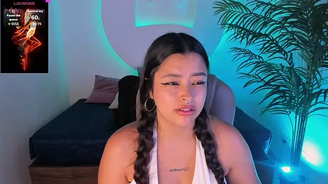 Ariana_Pierce Chat XXX in diretta